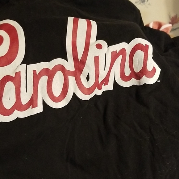 Black and Red Short Sleeve Tee with Carolina Design - Picture 3 of 3